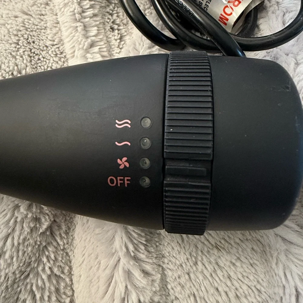 Amika Blow Drying Brush - Picture 3 of 5